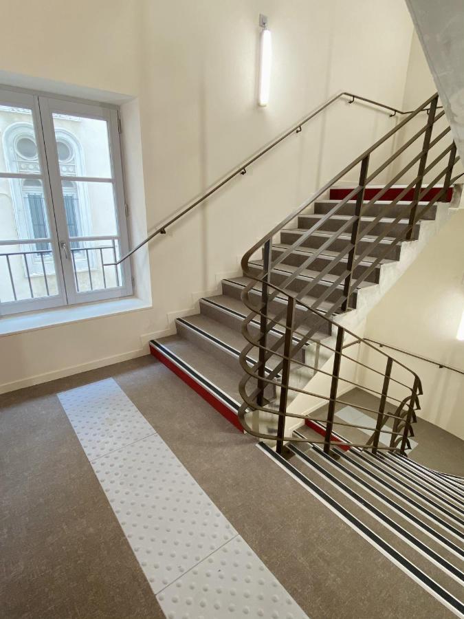 Hostel Flamingo Nimes Gare Centre エクステリア 写真