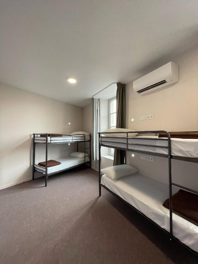 Hostel Flamingo Nimes Gare Centre エクステリア 写真