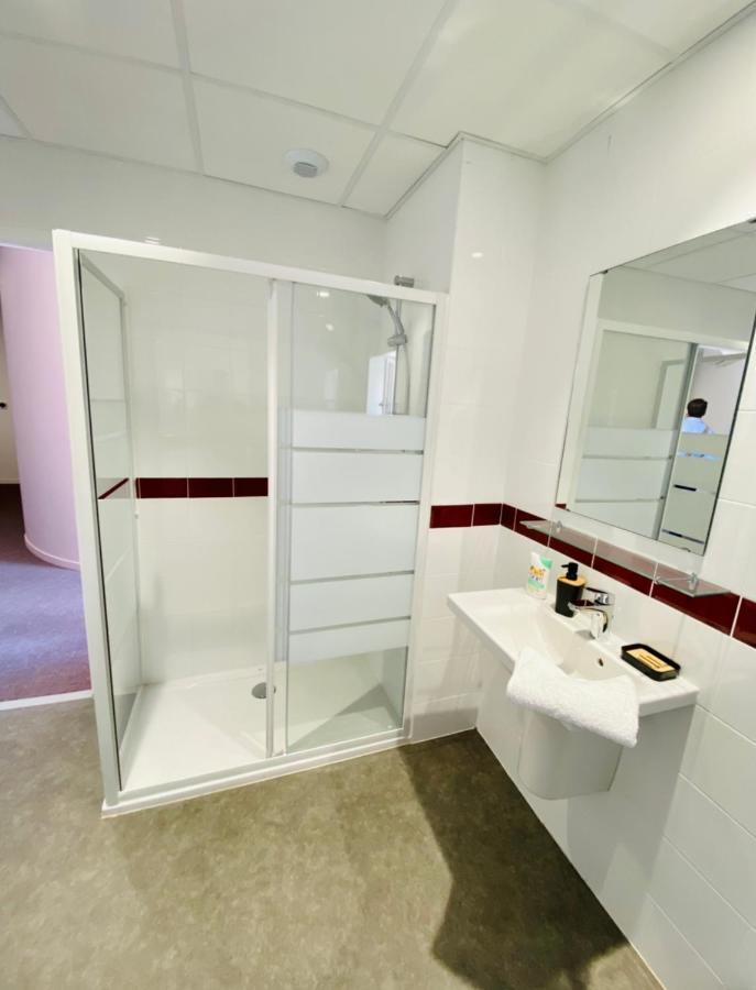 Hostel Flamingo Nimes Gare Centre エクステリア 写真